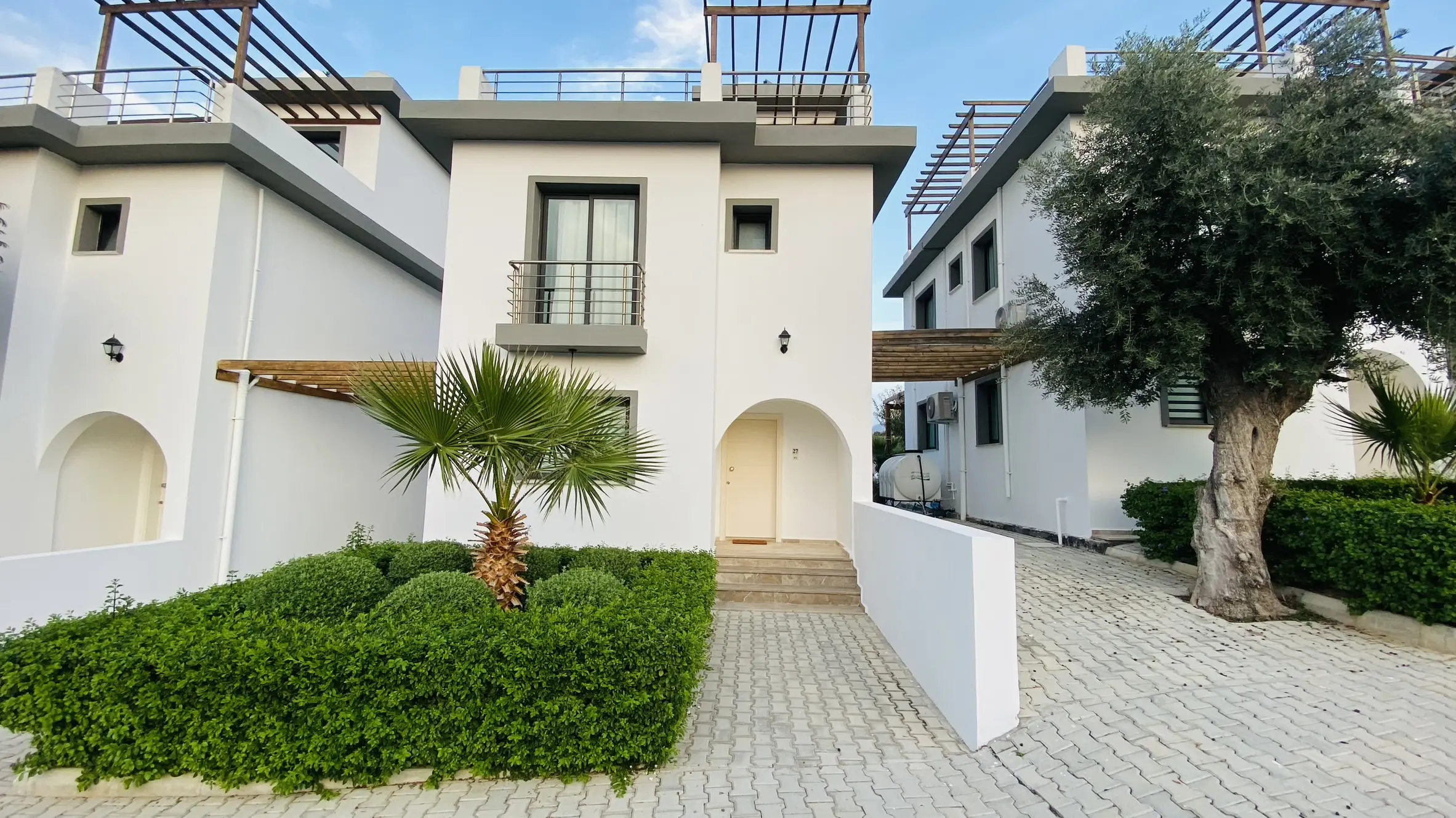 Skyline Villa Projesi –Esentepe' de Deniz ve Dağ Manzaralı Lüks Yaşam