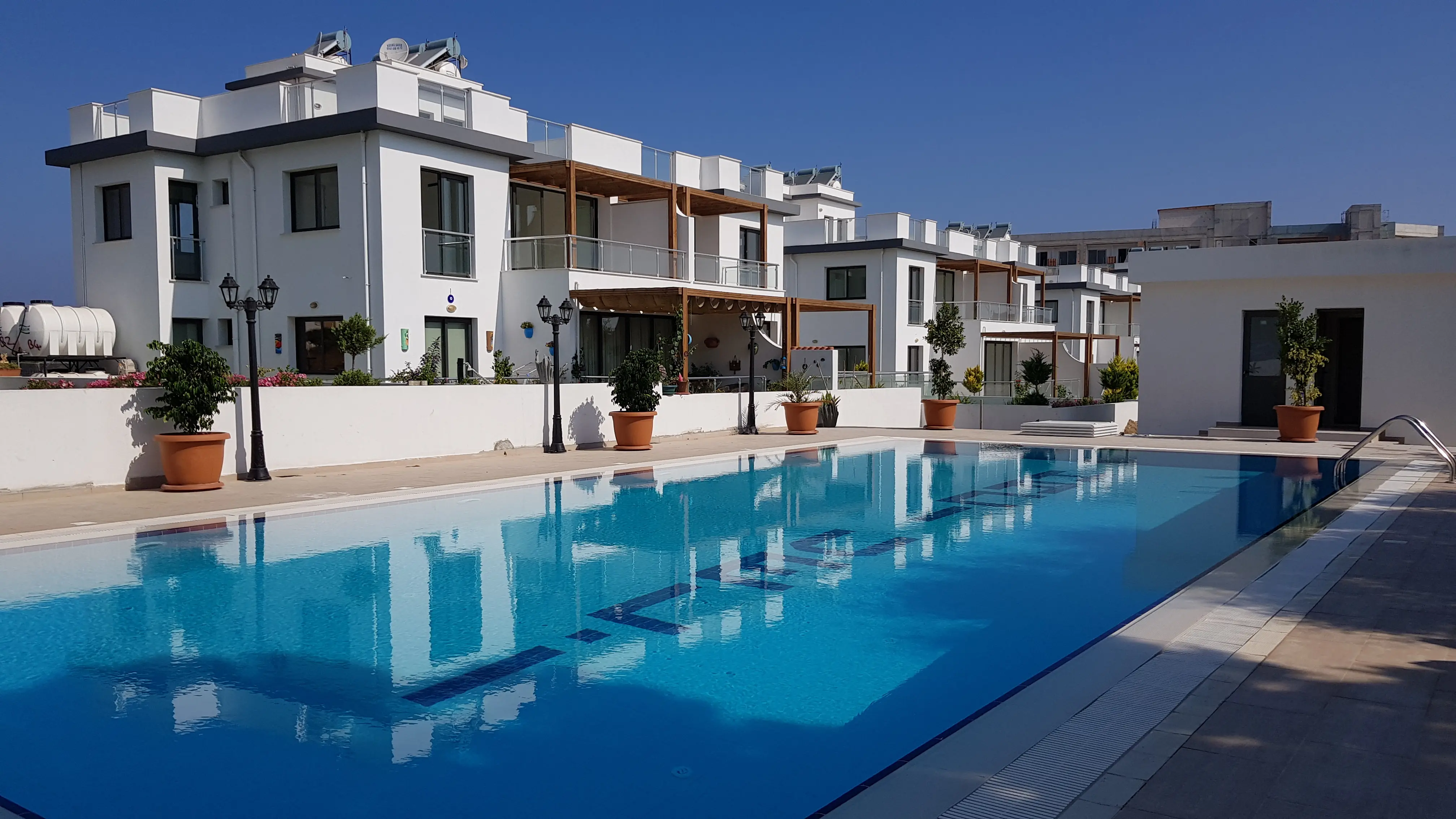 Hidden Garden Alsancak | Girne’de Modern ve Doğayla İç İçe Yaşam