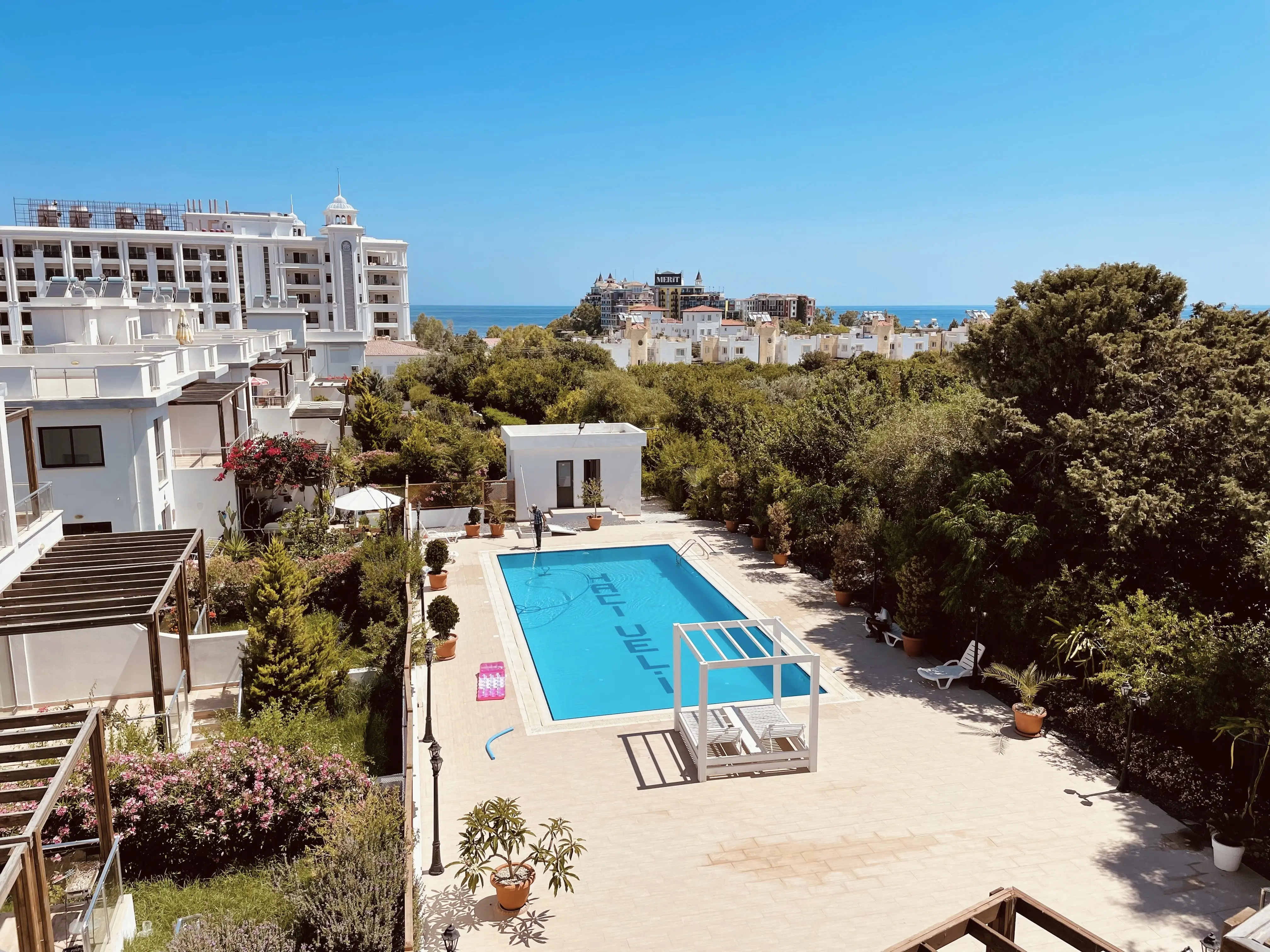 Hidden Garden Alsancak | Girne’de Modern ve Doğayla İç İçe Yaşam